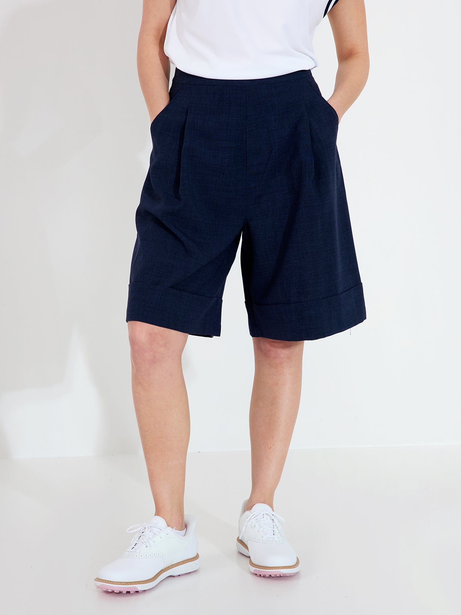 Pantaloni scurți golf femei Abacus Fortrose 2884 Navy – vedere față